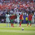 Mbappe a fost lăsat să aștepte 3 minute și 10 secunde până să bată penalty-ul/ foto Imago Images