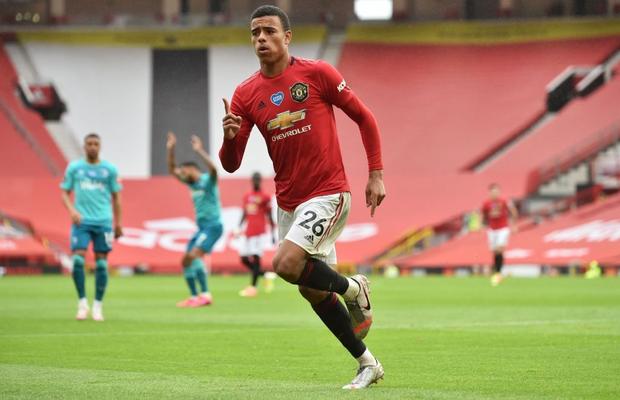 Fanii lui Manchester United au motive să fie fericiți » Noul lor idol a primit un card spectaculos în Ultimate Team!