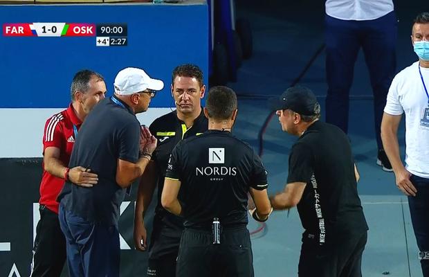 Leo Grozavu, un car de nervi după Farul - Sepsi: „De ce m-a eliminat? Domnul Antonie nu aude scandările, dar vede asta!”