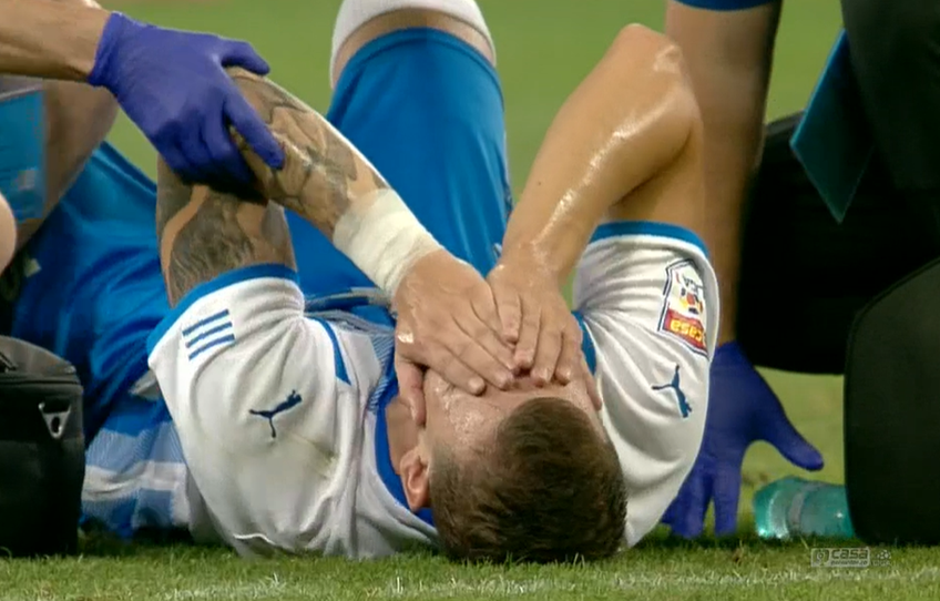 În minutul 25 al meciului Universitatea Craiova - FC Voluntari, Elvir Koljic a ieșit accidentat.