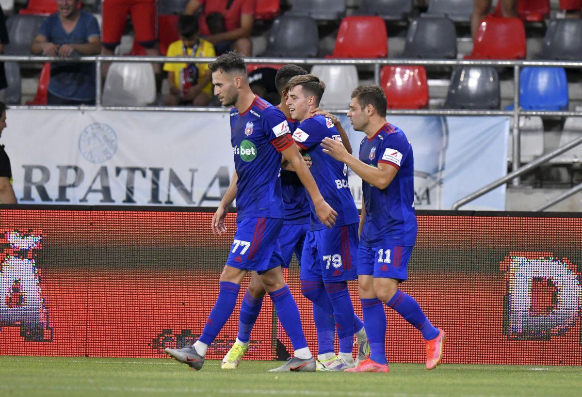 CSA Steaua - Metaloglobus / imagini cu atmosfera din stadion + bannerele ultrașilor din Peluza Sud