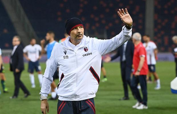 Din nou în arenă » Sinisa Mihajlovic luptă cu leucemia pe teren: „Iubesc atât de mult fotbalul încât uit toate problemele”