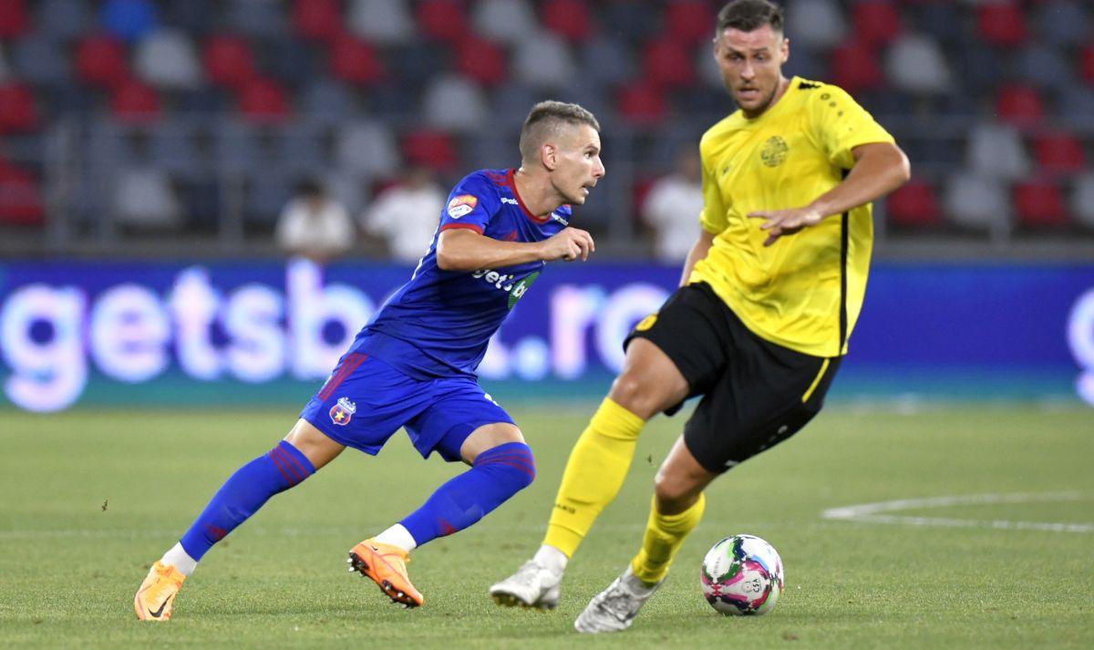 CSA Steaua - Metaloglobus / imagini cu atmosfera din stadion + bannerele ultrașilor din Peluza Sud