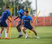 Distracție la antrenamentul FCSB » Cum i-a testat Neubert pe jucători + Charalambous s-a băgat la joc
