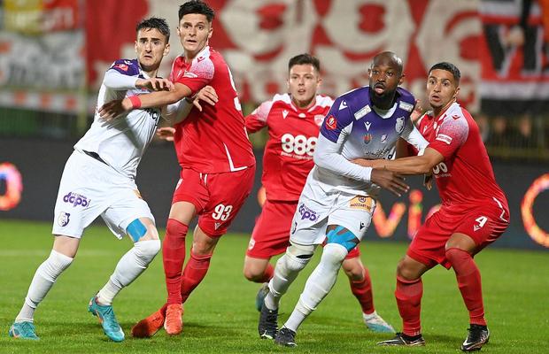 A pus umărul la promovare cu două goluri la baraj, acum pleacă de la Dinamo: „Îi mulțumim pentru atașament”