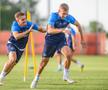 Distracție la antrenamentul FCSB » Cum i-a testat Neubert pe jucători + Charalambous s-a băgat la joc