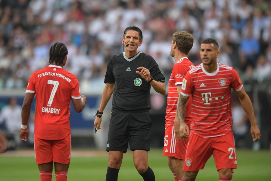 Incidentul lui Florinel Coman cu Istvan Kovacs e un fleac în comparație cu ce s-a întâmplat în Bundesliga » Thomas Muller, jignit de un „central”