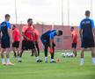 Distracție la antrenamentul FCSB » Cum i-a testat Neubert pe jucători + Charalambous s-a băgat la joc
