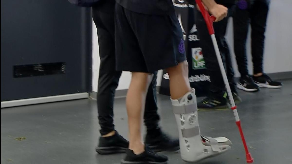 Titularul de la FCSB, în cârje » Problemă majoră după meciul cu Farul