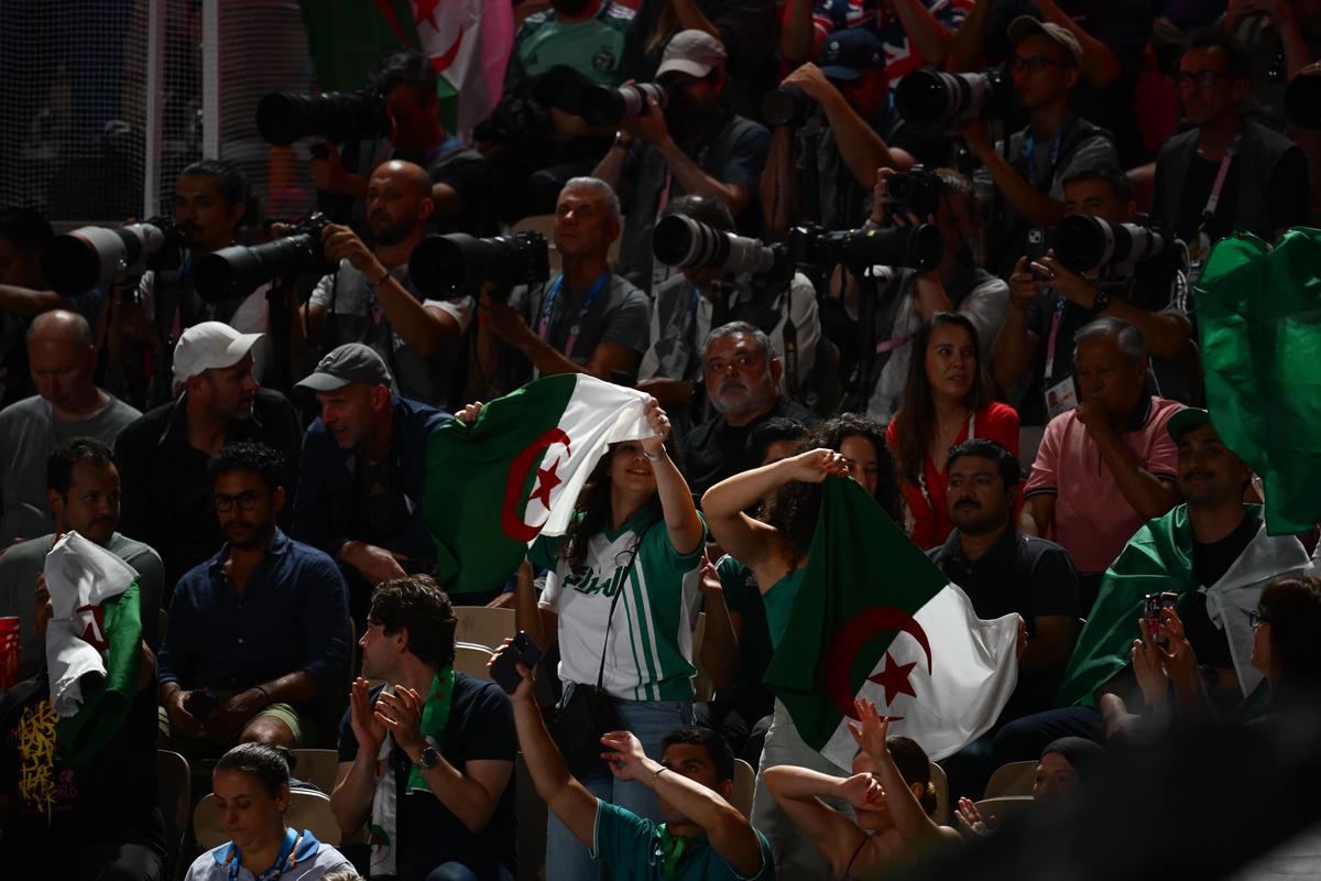 Imane Khelif, victorie memorabilă în finala pentru medalia de aur de la Jocurile Olimpice! GSP a asistat la o seară ISTORICĂ