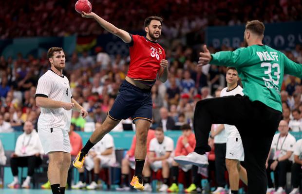 Germania - Spania, prima semifinală a competiției de handbal masculin de la Jocurile Olimpice, decisă de prestația COLOSALĂ a unui portar! Procentaj de 49% al mingilor apărate