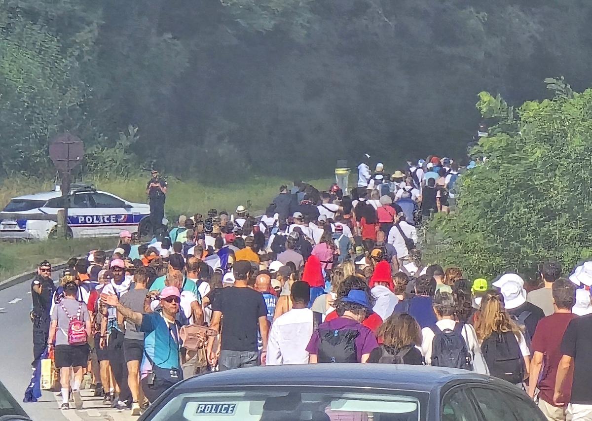 Spectatori la canoe