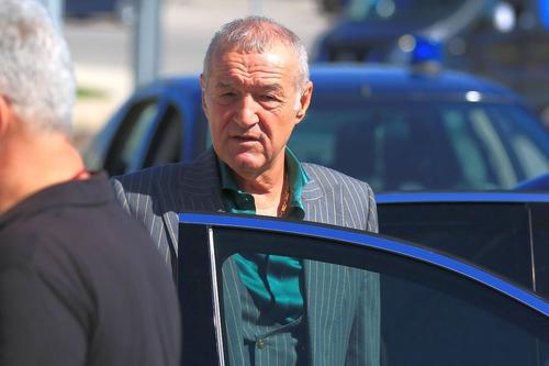 Gigi Becali, patronul de la FCSB, a oferit detalii de la negocierile cu Alexandru Băluță, jucătorul care a semnat vineri rezilierea contractului cu echipa roș-albastră/ foto: Ionuț Iordache (GSP)