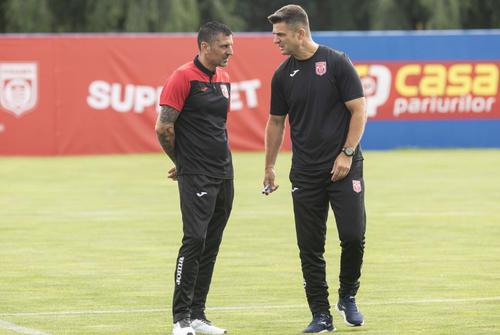 Ionel Dănciulescu (stânga) și Florin Bratu (dreapta), foștii atacanți de la Dinamo/ foto: Facebook @CS Dinamo Fotbal