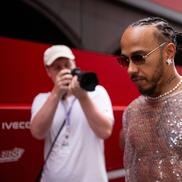 Ținutele lui Lewis Hamilton din paddock, în ultimul an // foto: Imago
