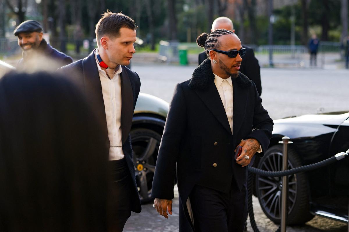 Ținutele lui Lewis Hamilton din paddock, în ultimul an // foto: Imago