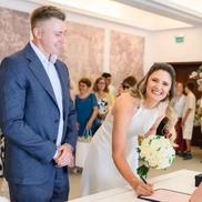 Irina Begu și Victor Crivoi s-au cununat civil // foto: instagram @irina_camy15
