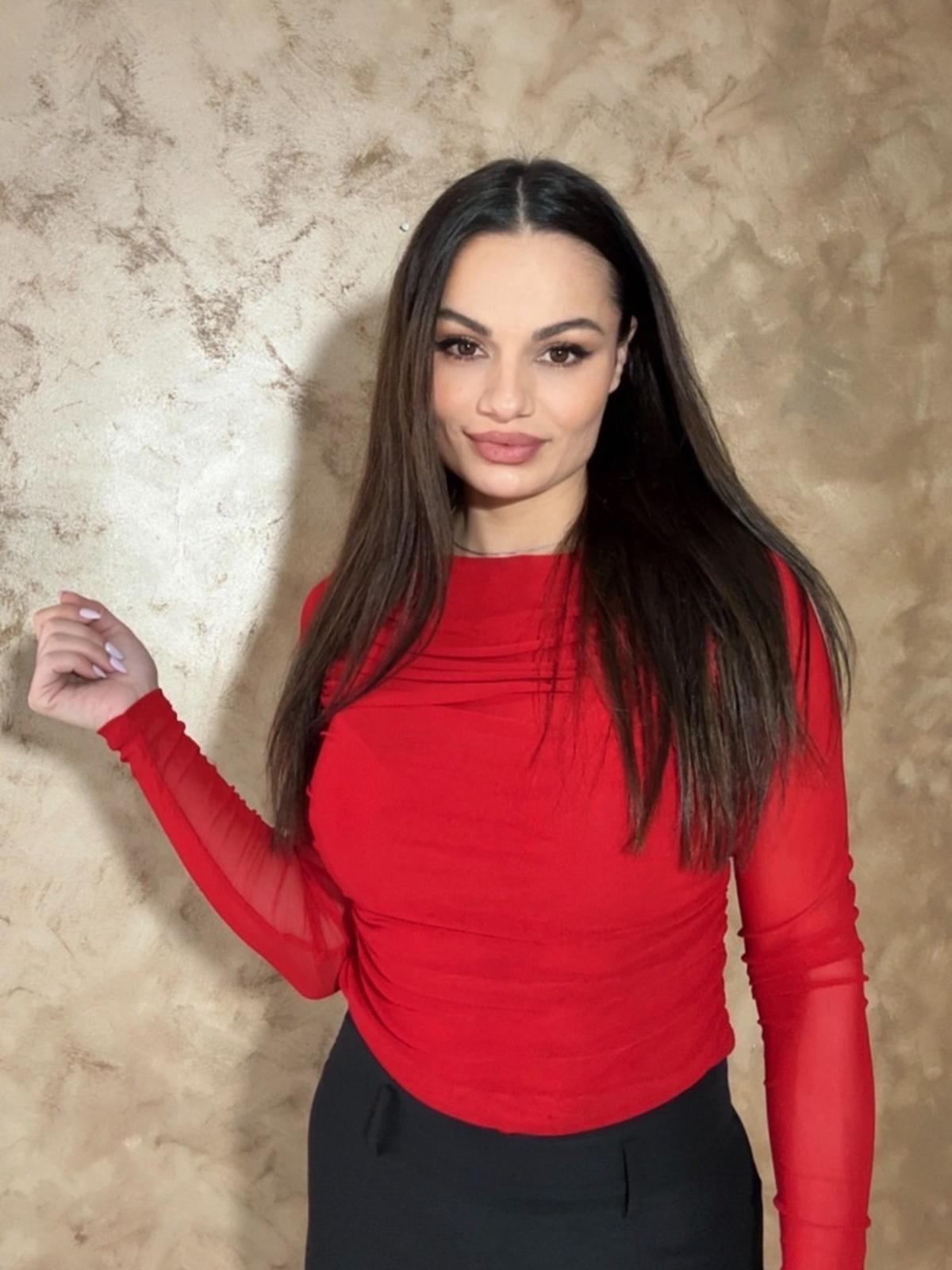 Influencerița cu peste 23.000 de urmăritori a „pus ochii” pe fotbalistul de la Dinamo: „Să văd dacă mă recunoaște”
