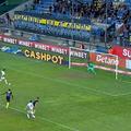 Nuno Pedro a ratat un penalty în Petrolul - Oțelul // FOTO: captură @Prima Sport