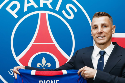 Lucas Digne a revenit la PSG // foto: facebook @PSG