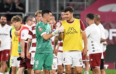 Mister în Giulești! Nu mai intră în planurile lui Daniel Pancu, dar refuză toate ofertele de transfer