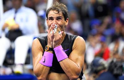 RAFAEL NADAL - DANIIL MEDVEDEV // VIDEO EPIC! Nadal câștigă cel de-al 19-lea turneu de Mare Șlem după o bătălie MEMORABILĂ de 5 ore cu Medvedev! Titlul #4 la US Open și o mare de lacrimi la final