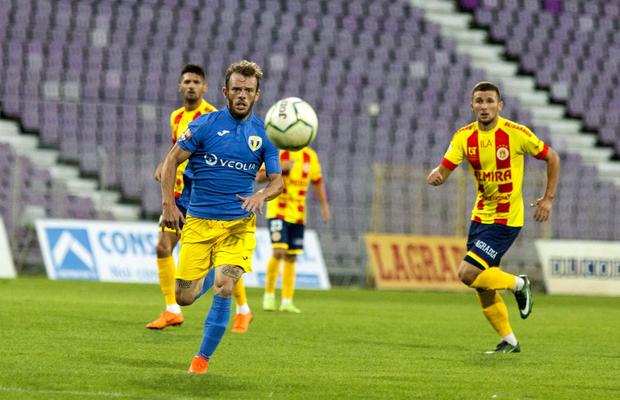 Petrolul a controlat cap-coadă confruntarea cu Ripensia și a obţinut al treilea succes în deplasare în acest sezon