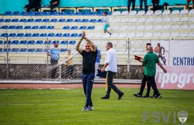 LIGA 3 // VIDEO » 2000 de spectatori la debutul lui Grigoraş la Foresta » Victorie cu Oțelul Galați