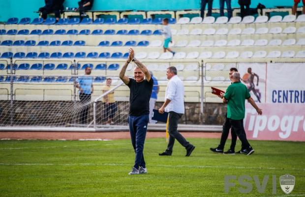 LIGA 3 // VIDEO » 2000 de spectatori la debutul lui Grigoraş la Foresta » Victorie cu Oțelul Galați