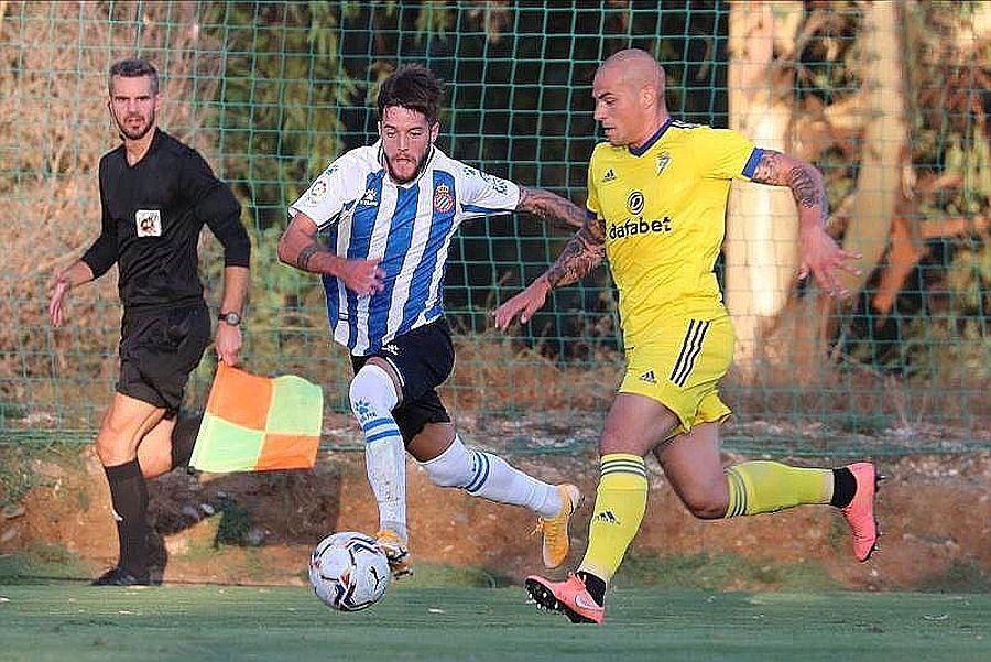 Jorge Pombo (galben) EXCLUSIV Transferul unui fotbalist din La Liga la Dinamo a intrat în impas!