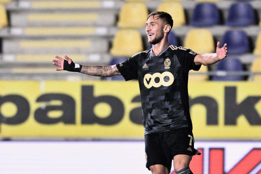 Denis Drăguș // Foto: Imago După Cîrjan, Rapid forțează un alt transfer cu greutate: „Am discutat cu jucătorul și cu clubul. Ni-l dorim!”