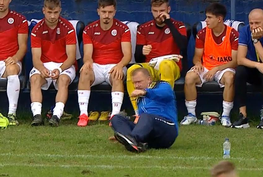 Progresul Spartac și Oțelul Galați au remizat, scor 0-0, în primul meci al rundei cu numărul 6 din Liga 2. Dorinel Munteanu (54 de ani), antrenorul gălățenilor, a oferit un moment amuzant.