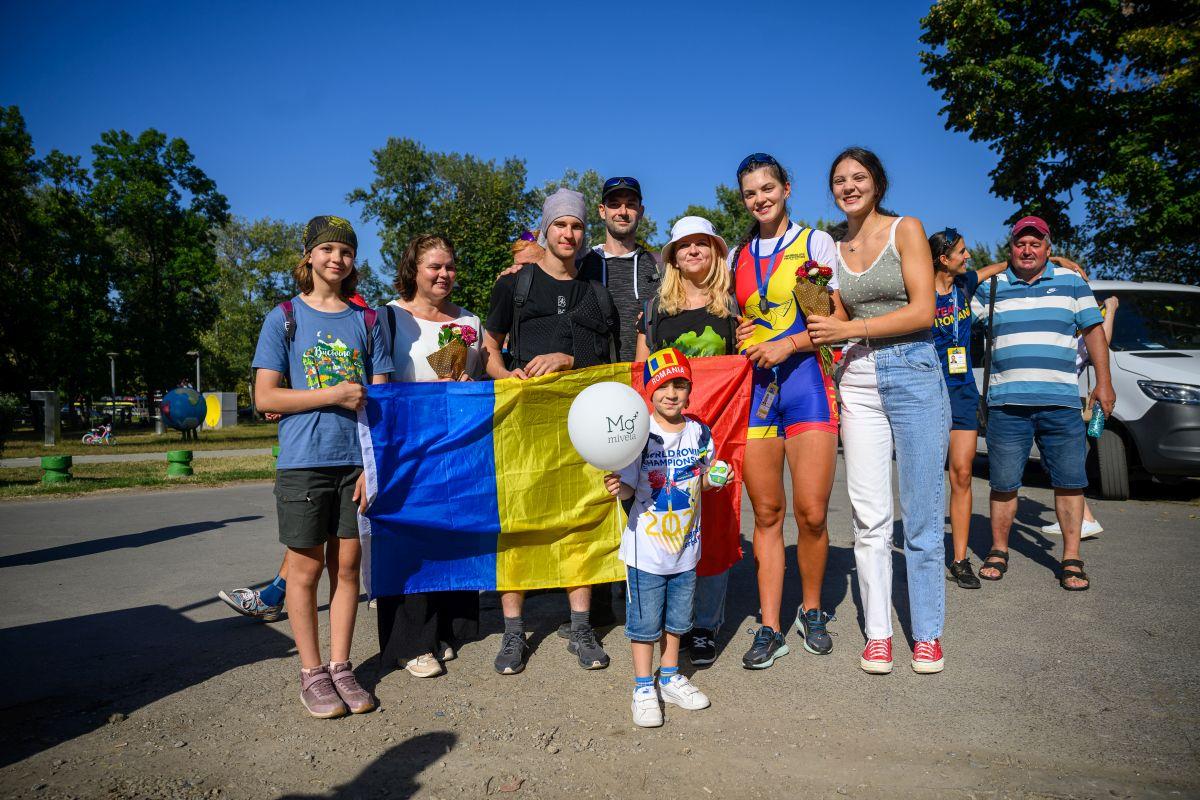 FOTO. Cum au sărbătorit sportivii români performanțele de la Campionatele Mondiale de Canotaj
