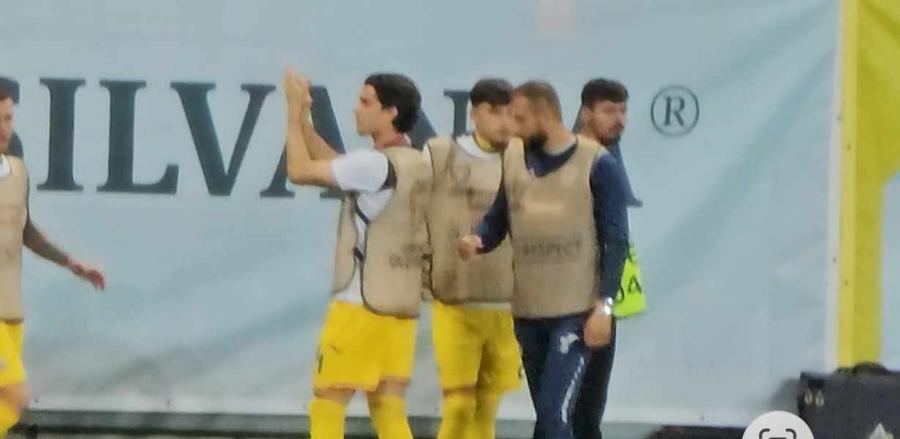 Edi, așa vrei să ne duci la Euro? România, cu 50.000 de fani în spate, a marcat un gol norocos, apoi a fost băgată în corzi de Israel