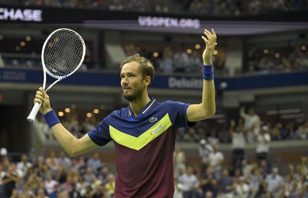 Daniil Medvedev a trecut de Carlos Alcaraz în semifinalele US Open » Duel spectaculos cu Novak Djokovic în ultimul act