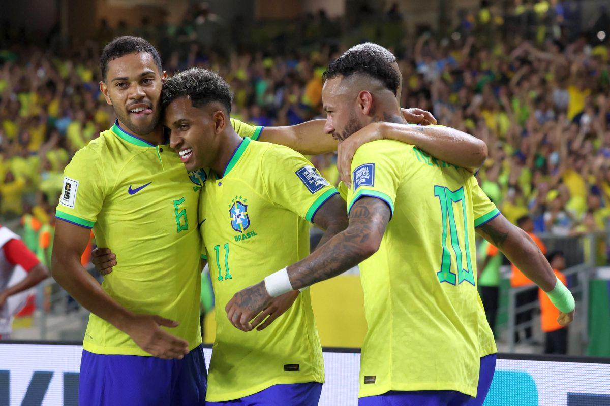 Neymar, prestație spectaculoasă contra Boliviei » A înscris de două ori și a devenit cel mai bun marcator din istoria naționalei Braziliei
