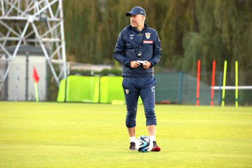 Federația Română de Fotbal a anunțat, în această dimineață, jucătorii pe care Edi Iordănescu (45 de ani), selecționerul naționalei, se va baza la partida contra Israelului, din preliminariile EURO 2024.