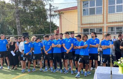 Fotbaliștii Universității Craiova au fost prezenți la deschiderea noului an școlar