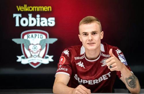 Profilul lui Tobias Christensen, noul mijlocaș defensiv al Rapidului. Foto: FC Rapid