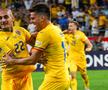 Ianis Hagi și Alex Mitriță, bucurie după golul 3 din România - Lituania. FOTO: Raed Krishan