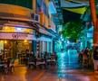 În Nicosia de Sud, pe strada Ledra, artera comercială principală, o mulțime de terase și magazine de firmă atrag turiștii străini. Foto: Imago