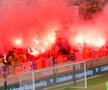 Ultrașii României au aprins din nou torțe pe stadion. Ce urmează