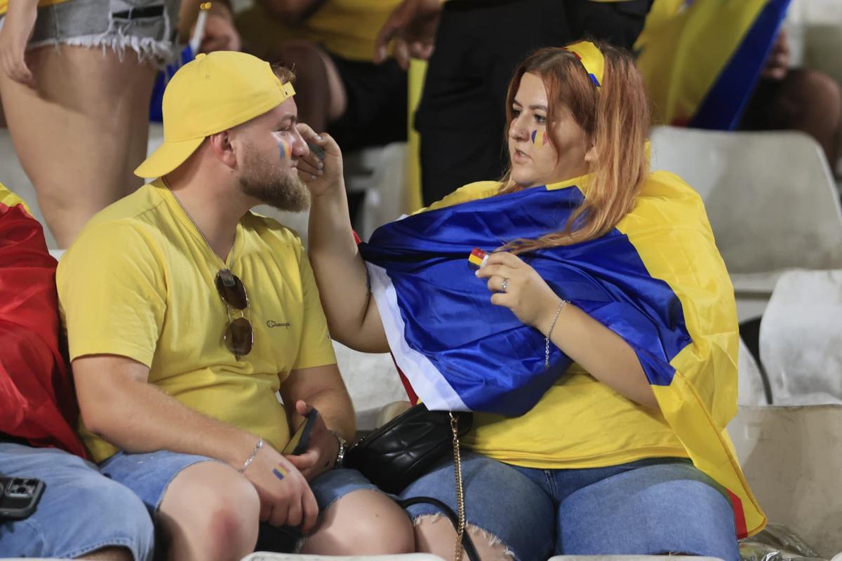 Ioan Niculae și alte cadre înainte de Cipru - România