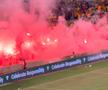 Ultrașii României au aprins din nou torțe pe stadion. Ce urmează
