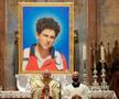 Acutis, supranumit „Patronul Internetului”, a atras atenția Vaticanului la vârsta de 11 ani, când și-a folosit abilitățile IT pentru a crea site-uri care documentau miracole euharistice.
