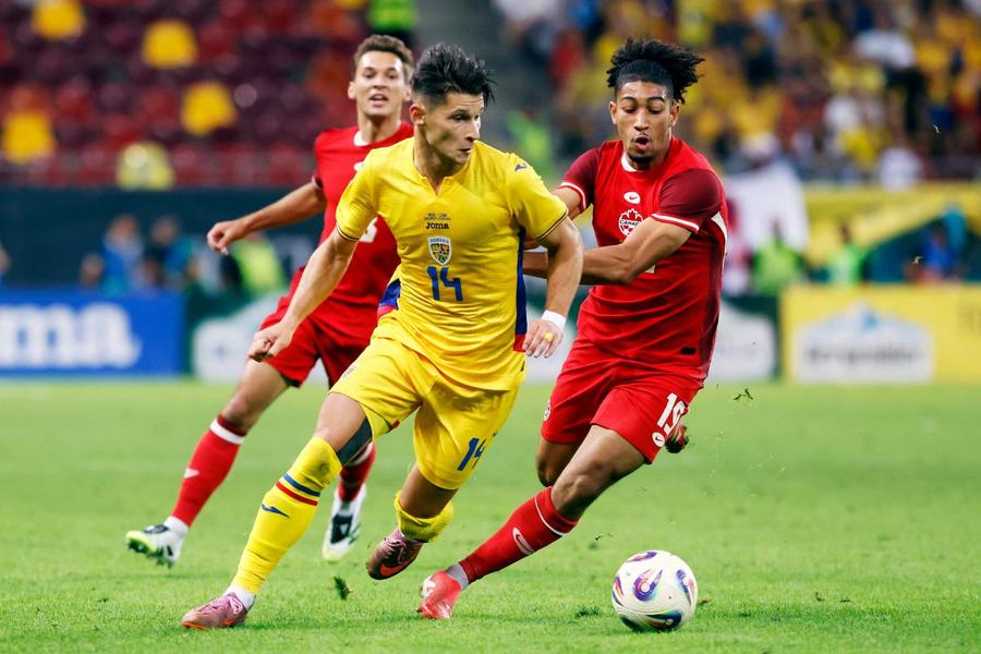 Alexandru Dobre în România - Canada / FOTO: Imago Gâlcă a numit rapidistul care poate ajuta naționala lui Lucescu: „Foarte bun 1 vs. 1”