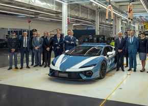 Fabulos! Cum arată modelul de Lamborghini de peste 600.000 de euro, care intră în dotarea Poliției
