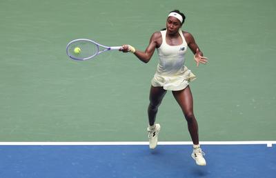 Calificare dramatică la US Open! Coco Gauff a salvat două mingi de meci și merge în semifinale la New York