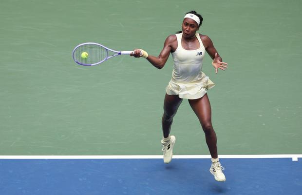 Calificare dramatică la US Open! Coco Gauff a salvat două mingi de meci și merge în semifinale la New York