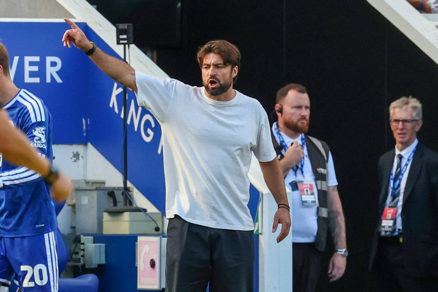 Noul manager Russell Martin va avea o misiune dificilă de a o redresa pe Leicester / Foto: Imago Ce-a ajuns campioana din deceniul trecut » Prăbușirea incredibilă a echipei care uimea Europa